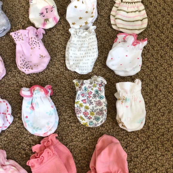 Carter's Other Nwot Newborn 3 Month Baby Girl Mittens Poshmark